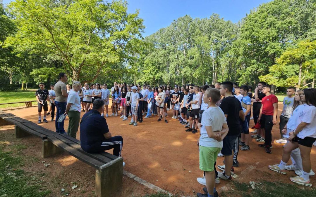 ИЗЛЕТ УЧЕНИКА VI и VII РАЗРЕДА