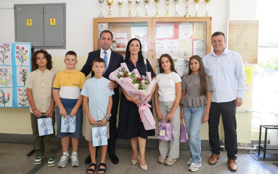 ЗНАЊЕ, ТРУД И УСПЈЕХ КОЈИ НАС ЧИНИ ПОНОСНИМ